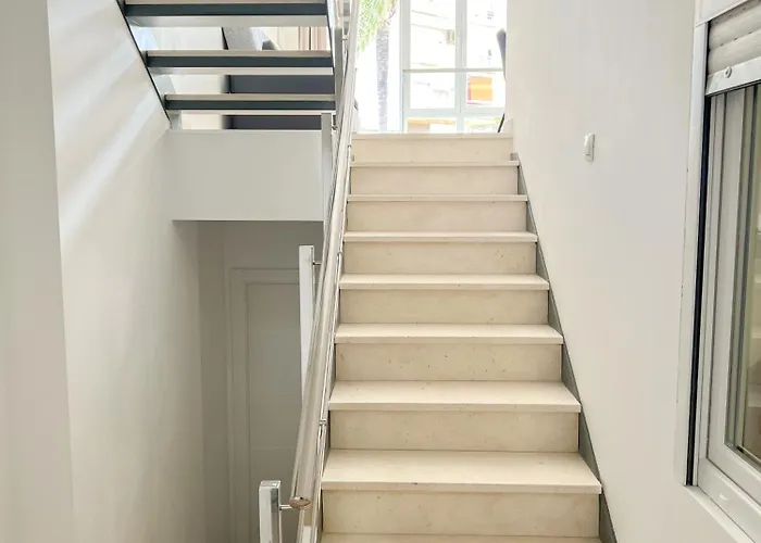 Bright & Modern Family Carihuela Апартаменты *