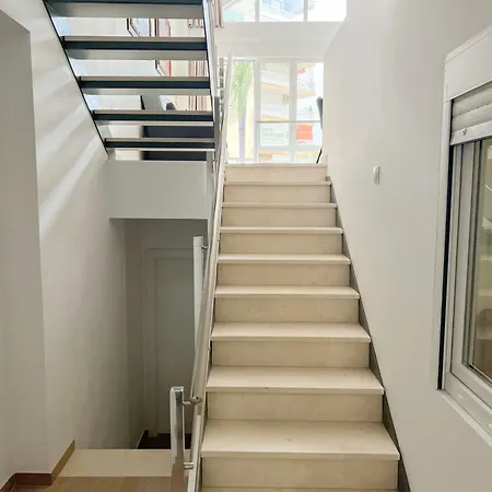 Bright & Modern Family Carihuela *