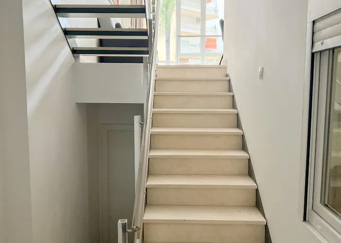 Bright & Modern Family Carihuela *