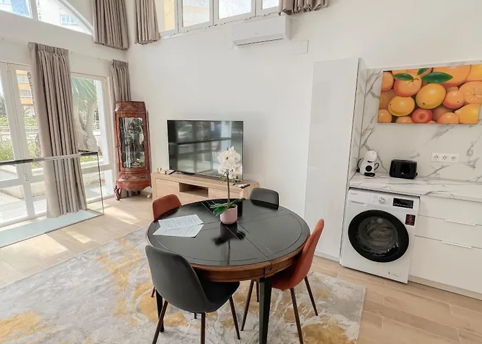 Bright & Modern Family Carihuela Apartament Torremolinos